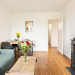 Nation Handsome Apartment