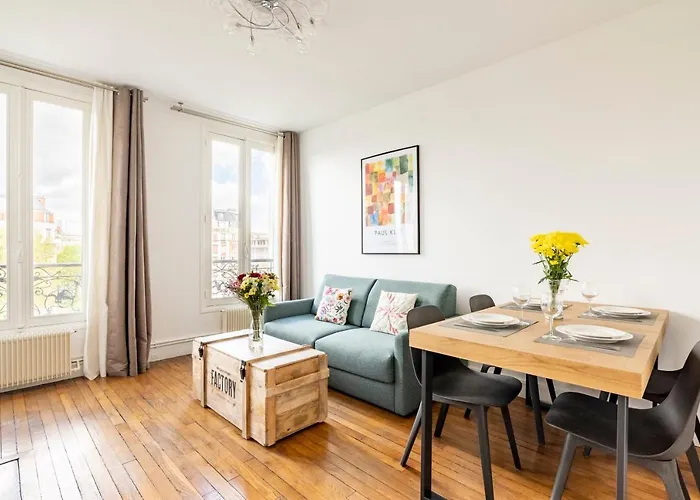 Nation Handsome Apartment